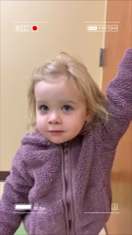 Keep on doing you girl ♥️ #toddlermakeup #prettygirl #toddlersoftiktok #girlpower #greeneyebrow #newtrend? 