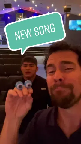 Love this new song by @josiahqueenmusic #christiantiktok @bbenjamin8 #puppetsoftiktok #teenmentor #dannypibbet 