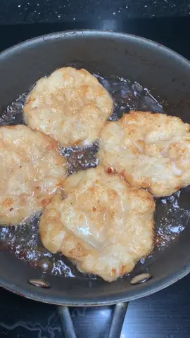 Cách chiên chả mực trước khi đưa lên bàn ăn ạ 🥰 #chamuc  #chamucgiatayhalong