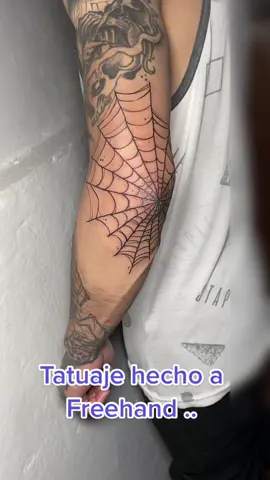 #Telaraña en el codo 🕸️ hecha a #Freehand ,solo que olvidé tomar la foto del dibujo previo .. 😁 #spiderweb #elbow #tattoo #fineline #web #spider #blackwork #dotwork #blxckink #dark #spiderwebtattoo #elbowtattoo #linetattoo #webtattoo #blackworktattoo #dotworktattoo #darktattoo #spidertattoo #horrortattoo #mexicotattoo #mexico #cdmx 
