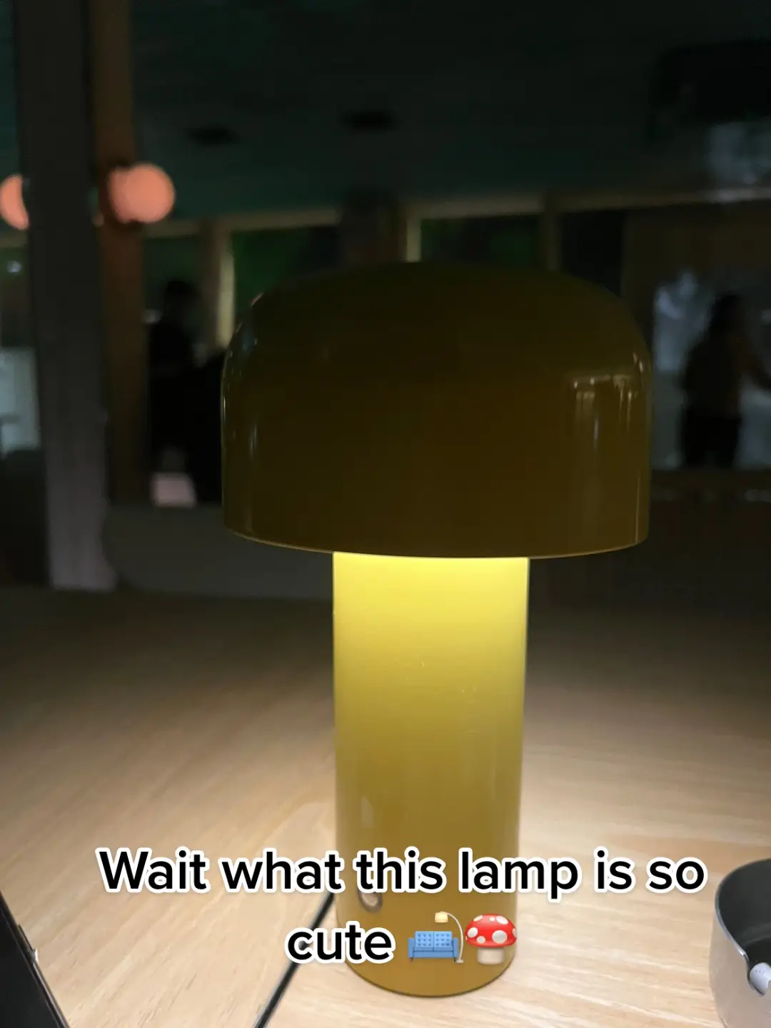 U have such cute lamps @ oliv