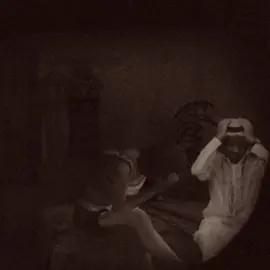 يعود هذا الفيديو الى عام 1971 في السعوديه حيث ان رجل يخاصم زوجته لان جارتها رأت فستانها وهي تريد تغييره #ملزلز #fyp #viral #silenthill4 