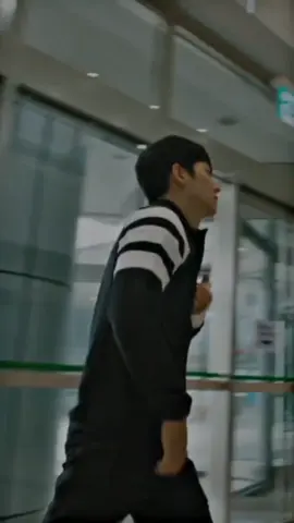 cara jalannya gagah berdamage😎#jichangwook #ayangichang #k2 