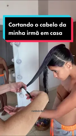 Respondendo a @🐼 Cortando o cabelo cacheado da minha irmã sozinha em casa sem minha mãe saber  Resultado do corte  Fizemos um corte em camadas para cabelos cacheados porque não queríamos dinminuir no cumprimento  Gostaram do resultado?  - - - #TikTokBeleza #cortandoocabelo #cortandocabelosozinha #cortandocabelocacheado #cortandocabeloemcamadas #corteemcamadas #cortedecabelo #cortedecabelocacheado #cortebutterfly #butterflyhaircut #cortebutterflyhaircut #cabelocacheado #cachostiktok #cachos #comocortarcabelo #finalização 