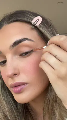 🫶🏻✨✨🫶🏻 #makeup #grwm #makeuphacks #linerhacks #eyelinertutorial 