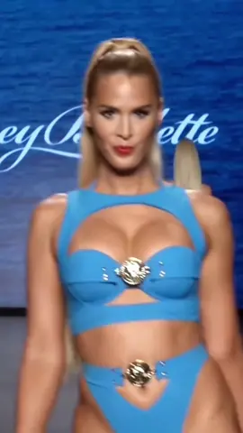 @Bikini.Shows @Honey Birdette @Carmen Carrera @fashionchanneltv #bikinishows #bikini 