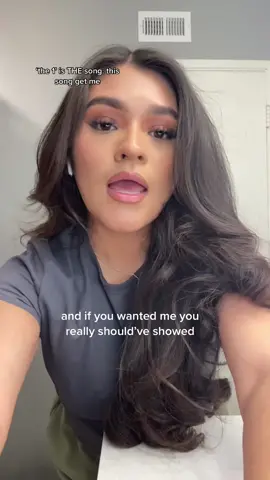 this song literally gets me i swearrr #fyp #foryoupage #foryou #viral #trending #taylorswift #taylorswiftfolklore #folklore #the1folklore #swiftie #swifties #theerastourtaylorswift #theerastour 