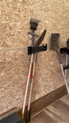 So much handier than yeeting it in the bed of my truck 😂🥴