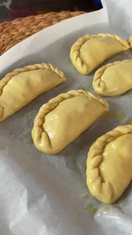 Empanadas 🤤#food #recetascaseras #parati #viraltiktok #recetastiktok #empanadas #hn #honduras🇭🇳 #pollo #empanadasalhorno #tiktok #recetas #comidas #food #catrachos #comida 