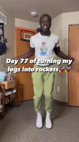 Getting a haircut soon💈✂️ but day 77 of turning my legs into rockets🚀🚀 #fyp #viral #intensetraining #crazyworkout #verticaljump 