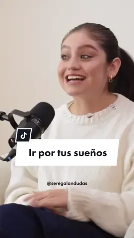 ¡@karolsevillaofc  vino a Se Regalan Dudas a contarnos un poco de su historia! La admiramos porque desde muy pequeña eligió serle fiel a sus sueños pero eso también ha venido con muchos retos.  ✨ Si quieres escuchar más de su historia y todo lo que le aprendimos, encuentra este episodio del podcast como “355. Fama, sueños, miedos y más” en plataformas de audio o con video en YouTube. 💖 #seregalandudas #podcast #karolsevilla 