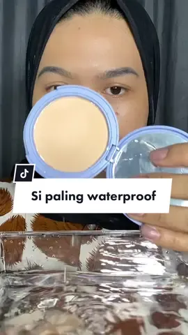 Sini merapat yg mukanya berminyak butuh bgt si asli . di muka kering juga dia tetep aman @SACE LADY INDONESIA  #facepowder #bedak #bedakwaterproof #saceladywaterproof #saceladyid 