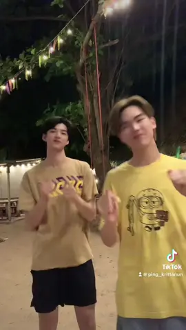 พามินเนี่ยนไปเที่ยวทะเล~ 🌊#pingkrittanun #meennicha8 