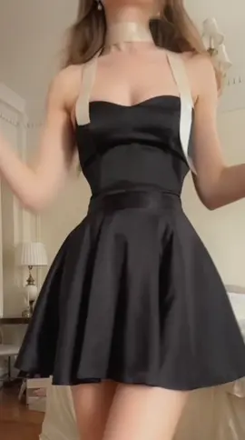 An outfit loosly inspired by @feli.airt AI art 🤍 Corset & skirt from my brand Kenzie Kay 🤍