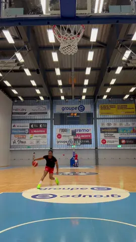 Go hard. #life #ball #ballovereverything #switzerland #work #chasin  