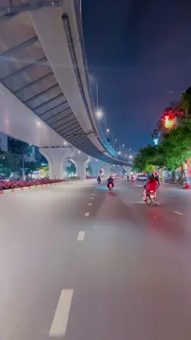 #langthangđườngphố #đêmlangthang #hànoi #videocảnhđẹpchill #bike #thànhphốbuồn 