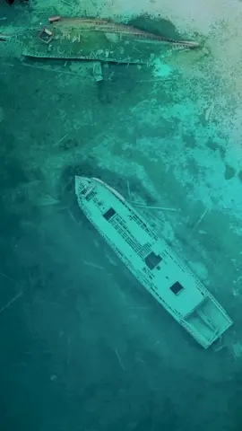 Sunken ship from 80’s  #tobermory #shipwreck #sweepstakes #fyp #tobermorycanada 