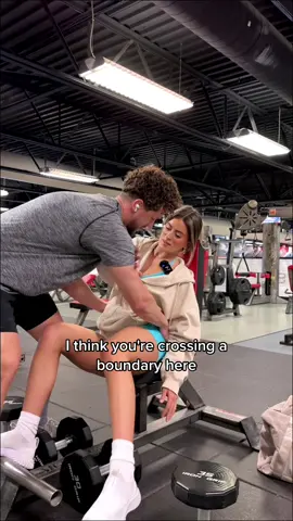 howdy partners 🤠 ITSSSSA PUSH DAY bbbyyy 🧚🏼‍♀️🍓🫧✨🫶🏼 shoulders, chest and triceps today!!! My PARTNAA was really pushing me today 🤭 PART 2 coming today and I’ll post the full workout in a carousel on IG too!!! LFGOOOO 💞💓 1️⃣ 4x8 seated db shoulder press #shoulderworkoutforwomen #shoulderday #pushworkoutforwomen #womenworkouts #gymhacksforwomen #beginnerworkout #workoutwithme #followalongworkouts #howtoworkout #dumbbellshoulderworkout #dumbellshoulder 