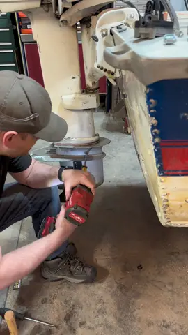 A little Redneck Engineering for Gear Oil Vent on an Outboard Boat Motor.  #redneck #rednechshit #lifehacks #outboards #fishinglife #boatlife #mechaniclife