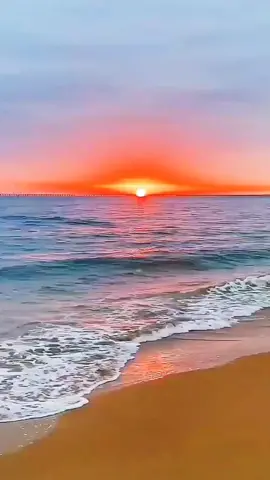 Cảnh đẹp bình minh trên biển vắng  #xuhuongtiktok #trending #like #hot #cute #teen #Love #foryou #live #banbe #fyp #traixinhgaidep #canhdep #binhminh #banbe #teen 
