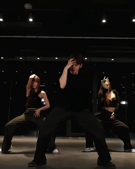 bambi dance practice for baekhyun's birthday 🥹 #baekhyun #baekhyunee_exo #exo #baekhyunexo #kpopfyp 