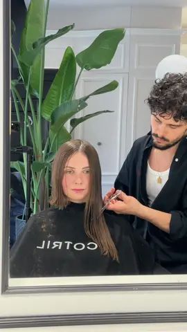 Haircut transformation 💇‍♀️ #bob #haircut #hairvideos #transformation #viral #tiktok #amazing #beautiful #girl #trend #cut #milano