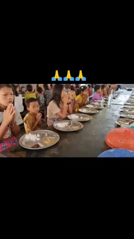 အလှုုရှင်များ အားလုံး လှူဒါန်းရသော အလှူဒါနကြောင့် နိဗ္ဗာန်ရောက်ကြောင်း အထောက်အပံ့ကောင်းဖြစ်ပါစေ.. ကောင်းမှုအစုစုကြောင့်... ကောင်းကျိုးအရာရာ လိုရာဆန္ဒ ပြည့်ဝပါစေ... လိုတိုင်းတ, ရနိူင်ပါစေ.... အသက်ရှည်ကာ အနာမဲ့နိုင်ပါစေ... စိတ်၏ချမ်းသာခြင်း ကိုယ်၏ကျမ်းမာခြင်း နှင့် ပြည့်စုံပါစေ... လို့ ဆုတောင်းပေးလိုက်ပါတယ်။ ---------------------------------------------