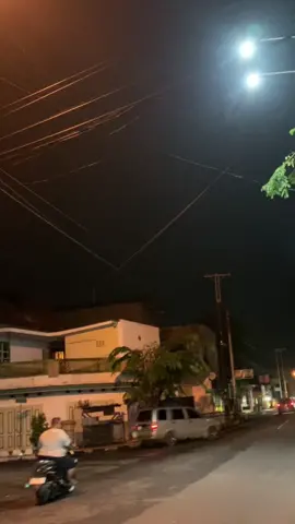 #VibesMalamHari #jowostory #StoryMalamHari #JalanMalam #storytime #klaten24jam #storyjowo #sadvibes #jowopride #storygalauu #videovibesestetik #klaten #storywavibesmalam #VideoEstetik #jowopridee #vibessad #galaubrutal #EstetikVideo #mentahanpemandangan 