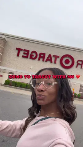 I love having a reason to go to Target😍🫶🏾@target #postgradlife #nashville #blackgrads #homefinds #groceryshopping #dailyvlog #shopping #sahg 
