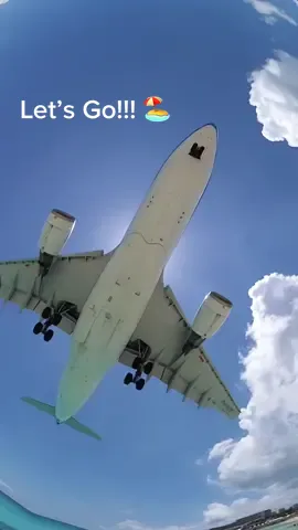 Summer travel season is here! 🏖️The famous “Airplane Beach” where the runway is right beside the beach! ✈️#traveltiktok #MahoBeach #PlaneSpotting #VacationVibes