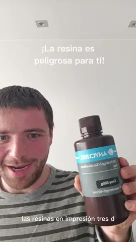 Hoy explicamos porqué son peligrosas las resinas y como protegernos.  #short #curiosidad #impresora3d #viral #video #resina #anycubic #SabiasQue #protección #peligroso 