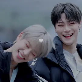 if there is a next life, i hope these two meet again  #아스트로 #myungjun #moonbin #엠제이 
