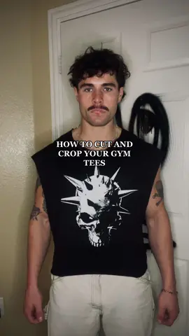 Link in bio for the shirts CODE colemullet for 15% off🤝 #fyp #GymTok #gymadvice #gymshirt #menscrop #mensfashion 