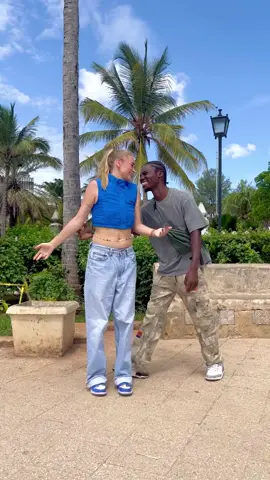 Should I marry her?💍💙 dc: @Dance God 🦅🇬🇭 #couple #zanzibar #afrobeat 