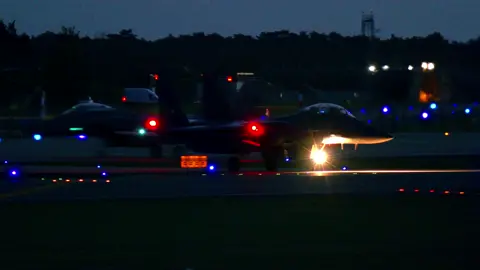 f15 takes off from @raflakenheathwith full afterburner at night. #Aviation #usaf #RAFLakenheath #F15 #F15eagle #fighterjet #Avgeek #Avlovers #AIA #Aviatininaction #pilotlife #afterburner #fastjet #fyp #tiktok