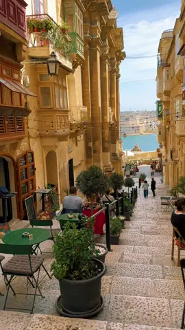 Walking the streets of Malta 🇲🇹 #malta #street #scenery 