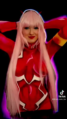 Bodypaint of Zero Two 😃😂 This dance is hilarious! 😂✌🏽 #zerotwo #anime #cute #dance #pinkhair #dance #japanese #darling 