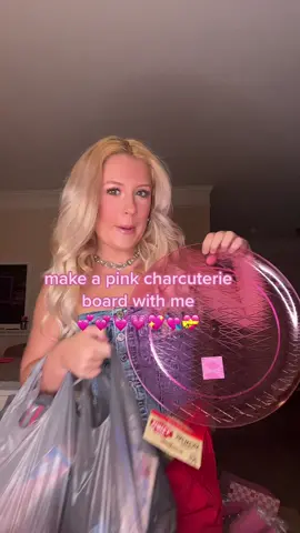 coochie board #charcuterieboard #pinkcharcuterieboard #pink 