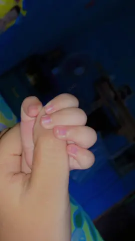 🫶🏻 #CapCut #lovehandtrend #babiesoftiktok #babylove #momanddaughter 