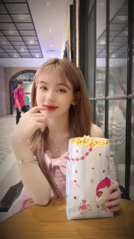 Có những ngày không vui cũng chẳng buồn, e gọi đó là bình yên🫰🏻#CapCut #xuhuong #ndp_2002 #iing #gcent 