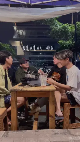 Sahabat uya ketauan selingkuh guys😂 #tongkrongan 