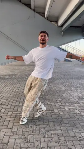 Угадайте, что за танец анаконды?😂