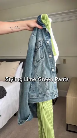 Stulkng these lime green oants that are part of a $20 @SHEIN set! Shop my look in my bio ❤️ #foryoupage #tiktoktrending #outfit #outfitideas #outfitinspo #affordablefashion 