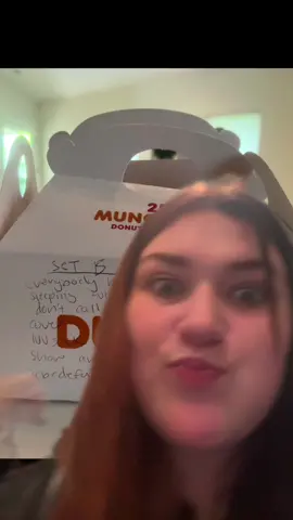 #greenscreen not totally sure if this is the right order haha i’m so excited are you going to be there tonight??? #hastagsworkapparently #nashvilletstheerastour #TSTheErasTour #stopreadingthehashtags 