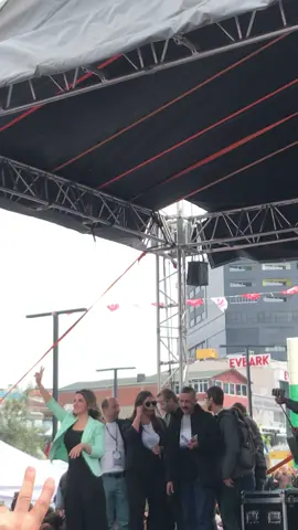 ✌️✌️✌️💚❤️💛#başakdemirtaş #selahattindemirtas #yeşilsolparti✌️✌️ #hdp #keçakurda #diyarbakır21 #istanbul #esenyurtmeydanı 