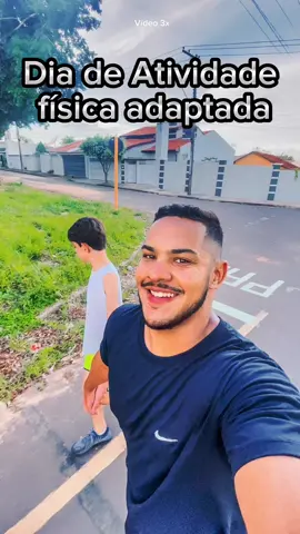 Estimulos musculares sao essenciais para fortalecimento e resistência, ainda mais para alguns autistas, que nao recebem determinados comandos e nao realizam exercícios sozinhos !!! #atividadefisica #autismo #treinoemcasa #personaltrainer 