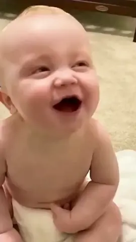 #CapCut Bebê rindo 😂😂 kkk #foryou #fypシ #lfy 