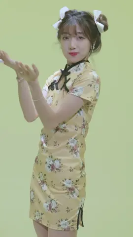 来自东方的俏美，From China girl #舞蹈 #美女跳舞 #热舞 #性感 #hotdance 