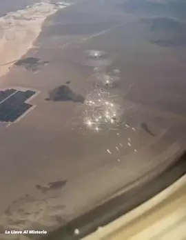 Captan desde un Avión Comercial un extraño evento cerca del Área 51 (Nevada) #Ovnis #ufos  #UAP #ufosighting #ufotiktok 