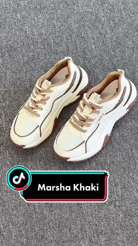 Udah dapat 2 tali yang bisa kalian styling sesuai selera loh😍🫶🏻 #fyp #sneakers #sepatuwanita #kekinian #rekomendasi #sepatukorea #koreanstyle #sovellamarsha 